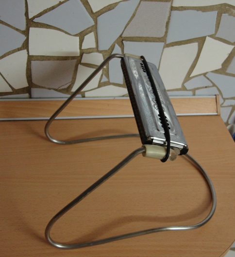 Холдер надежен, не подводил, и ни хрена не стоил!